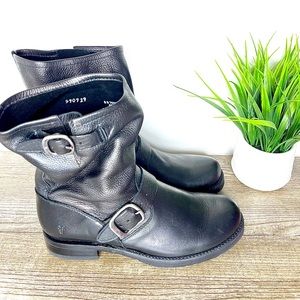 Frye Veronica Short Leather Bootie, Black.